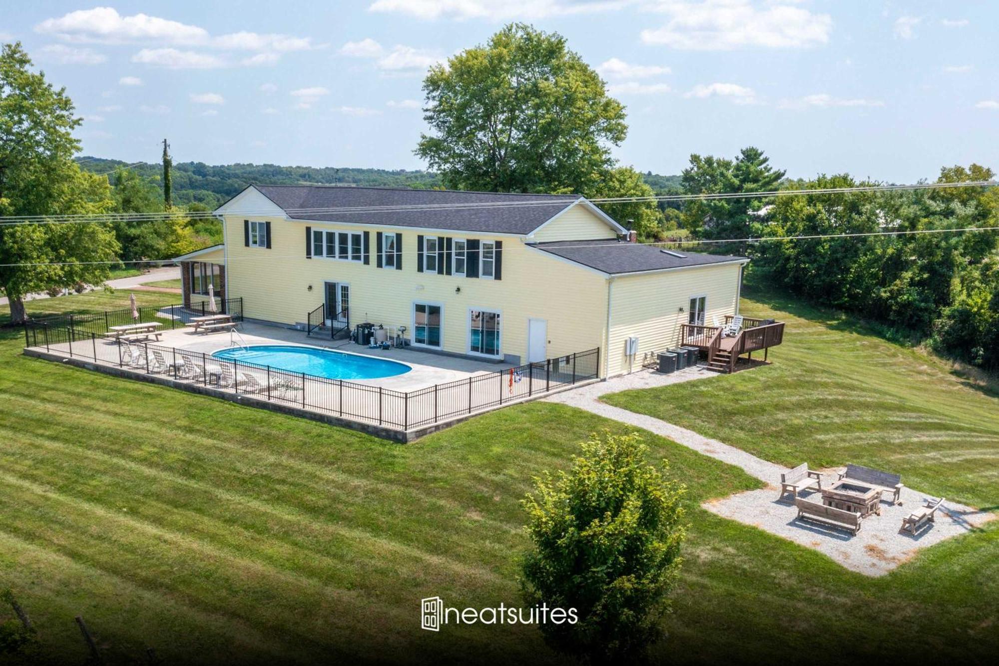 וויליאמסטאון Big Family Lodge Near Ark Sleeps 16 מראה חיצוני תמונה